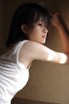 女子被陌生男带至酒店侵犯